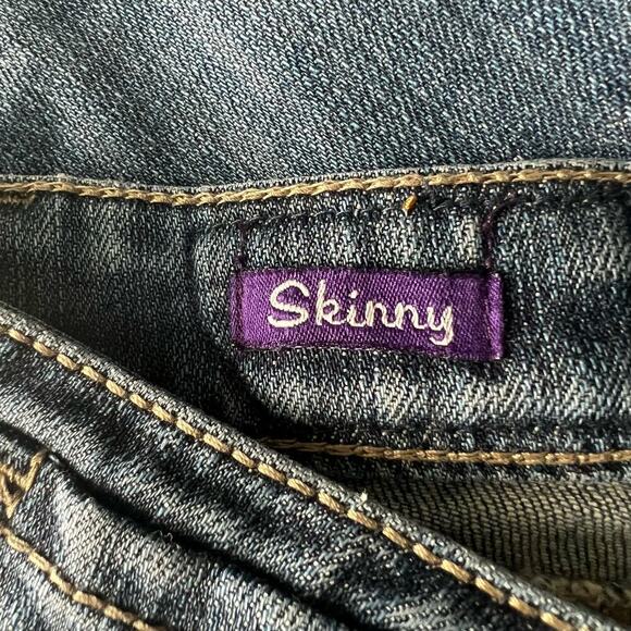 Women's Blue Jeans - Picture 5 of 10